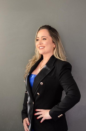 Aline Mara de Oliveira